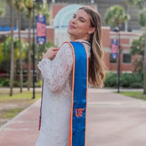 Meet your Posher, Becca